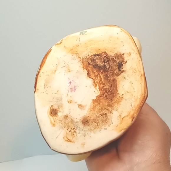 Vintage 1960's Shawnee mushrooms around stump planter. - Picture 6 of 8